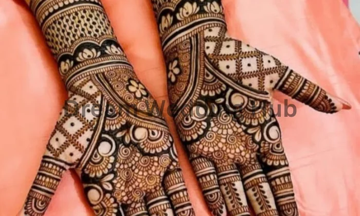 Aayansh mehndi art